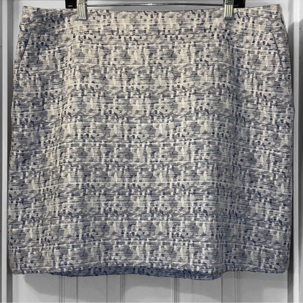 New! LOFT Plus Size Petaled Jacquard Pocket Shift Skirt